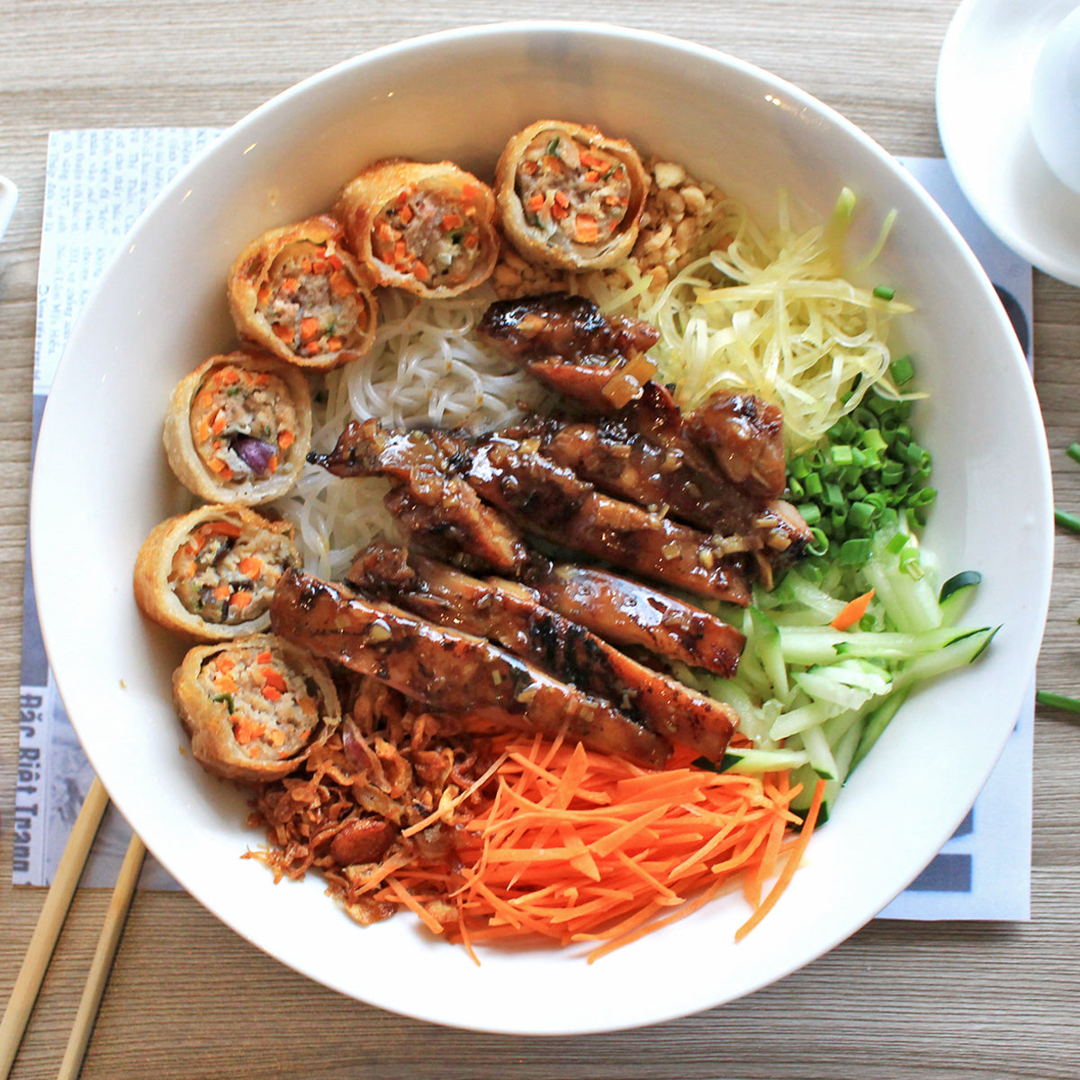 35C Bun Ga Nuong and Cha Gio Grilled Chicken and Fried Rice Paper